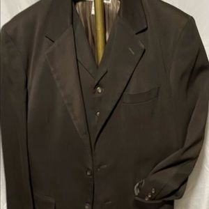Fenn Wright Manson 3-piece 3-button Brown Suit w/ 31x32 Pants - Winter-Ready